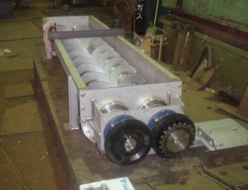 汚泥スクリューコンベア