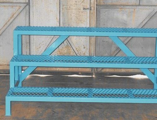 セリ人お立ち台